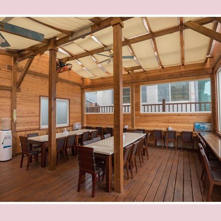 Hai Yang Fanglin Homestay Yongjing Exterior foto